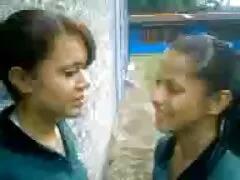 ક્રિસ્ટલ ક્લિયર હોટ મમ્મી xxx વિડિઓ II